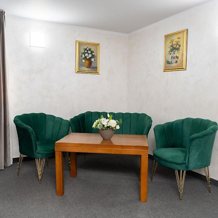 Hotel Casa De Piatra Шкея Экстерьер фото
