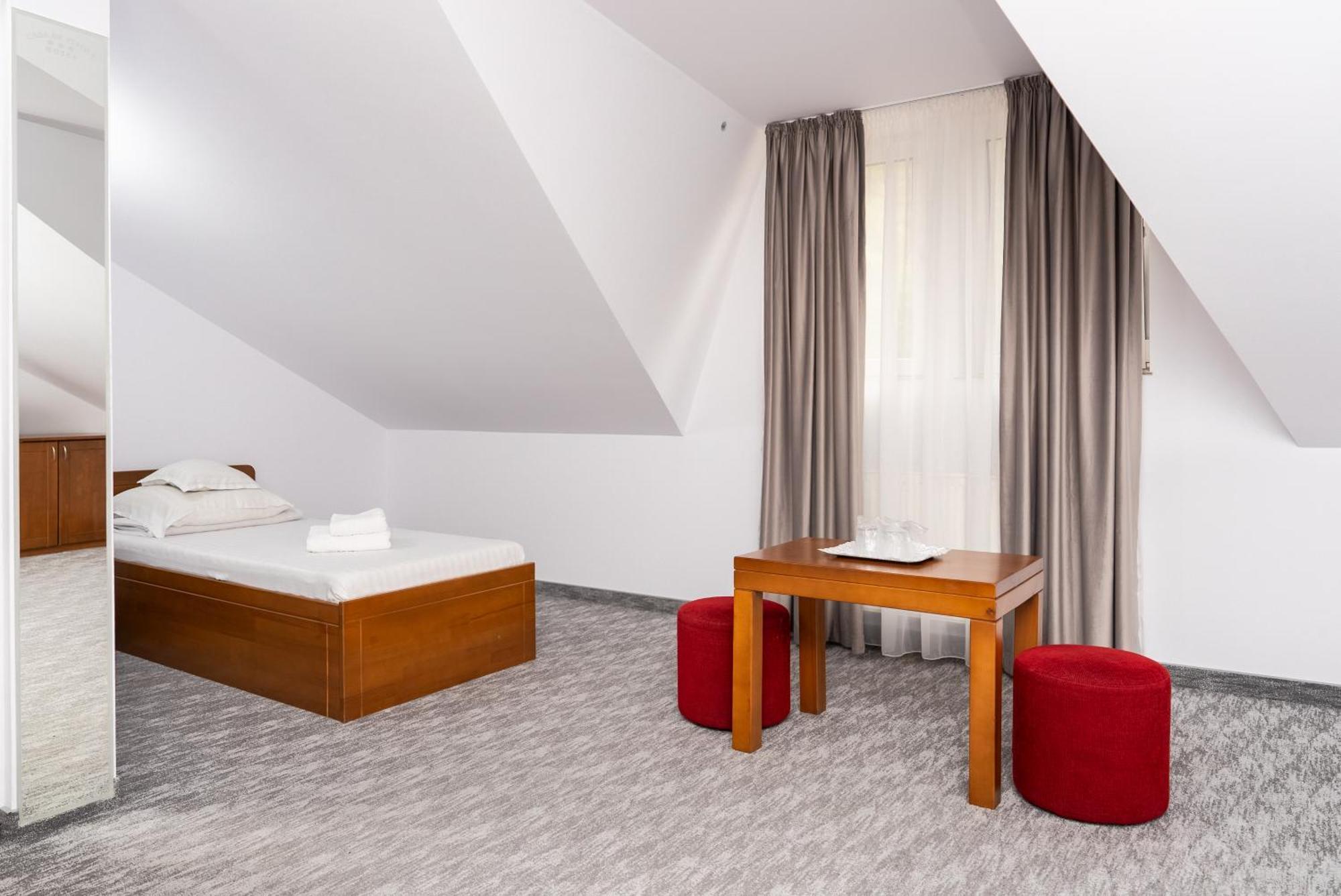 Hotel Casa De Piatra Шкея Экстерьер фото